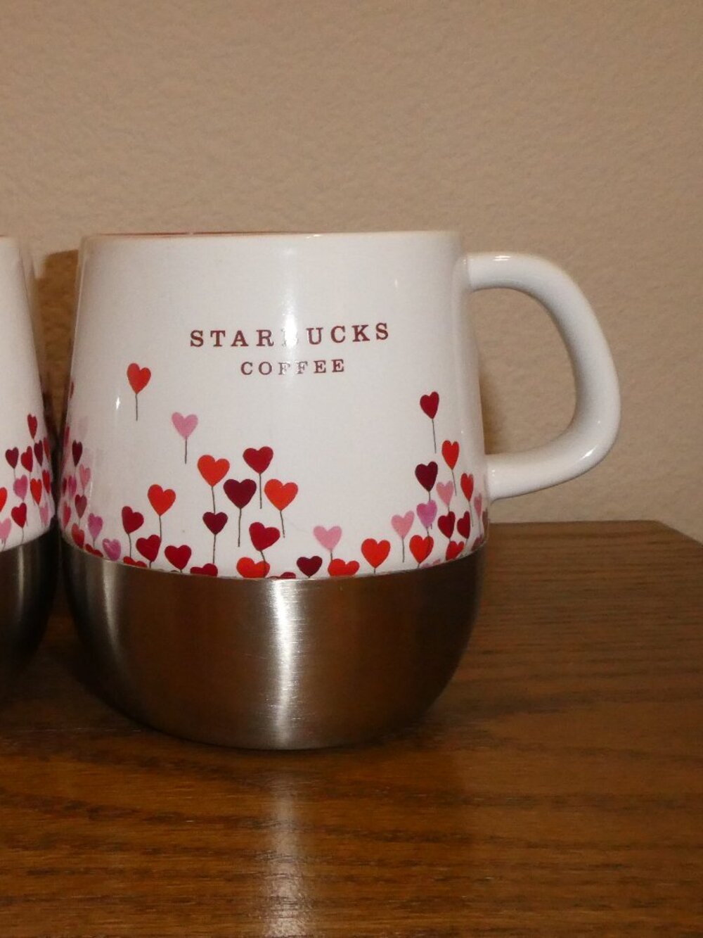 TWO Starbucks 2007 Hearts Ceramic Coffee Mugs with Stainless Steel Bottoms 14oz - Picture 5 of 7